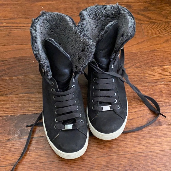 UGG Shoes - ugg sneakers